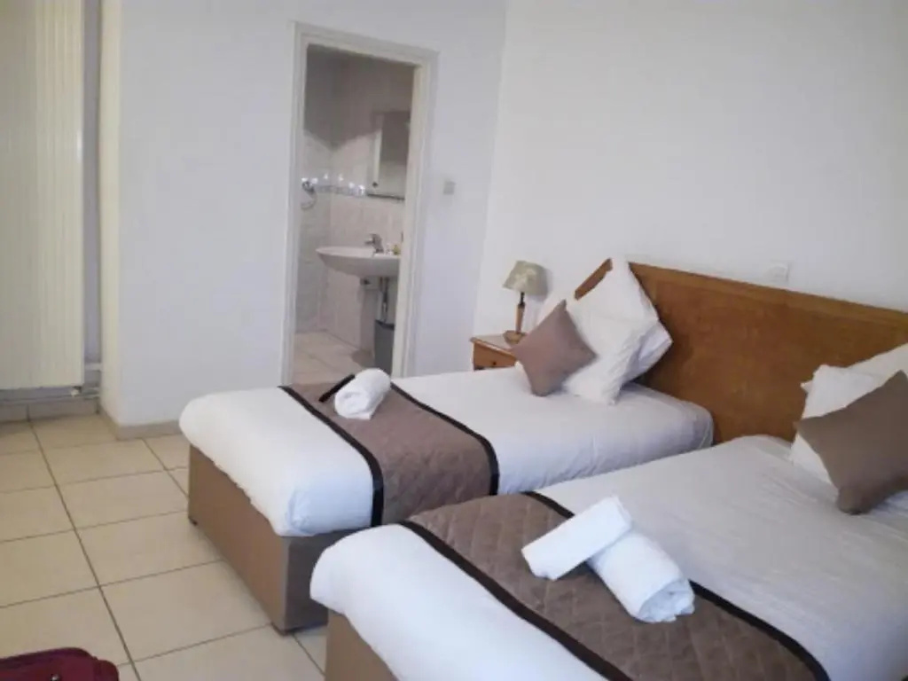 Standard Double room (full double bed)