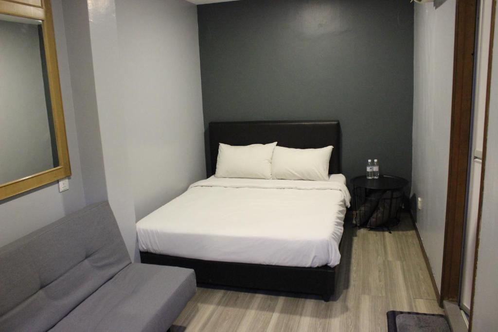 Town View Hotel