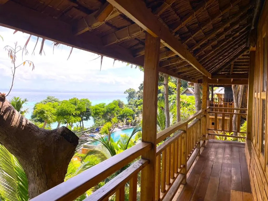 2 Bedrooms Bungalow with garden view