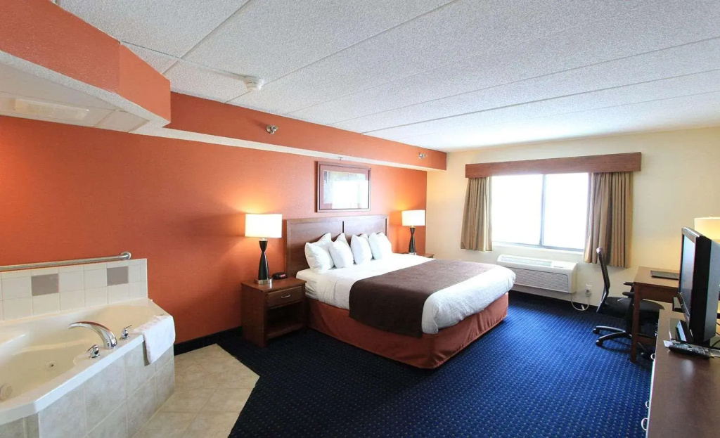 Double Suite (full double bed)