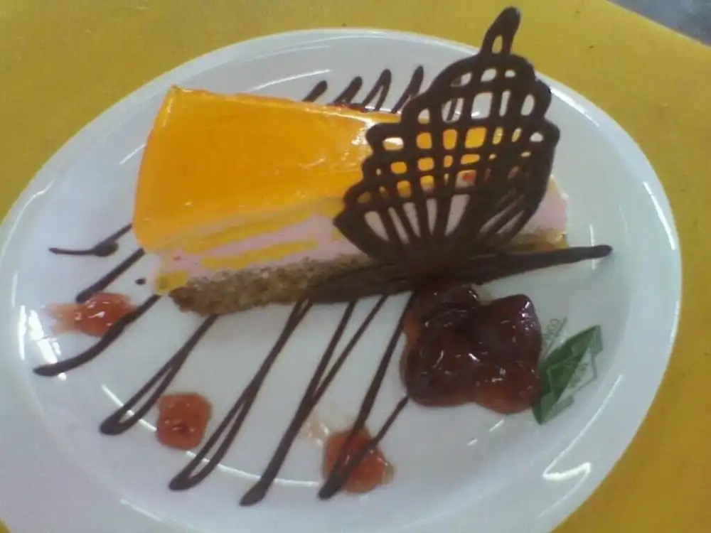 Food & Beverage