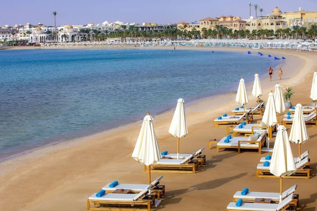 Beach & Waterfront