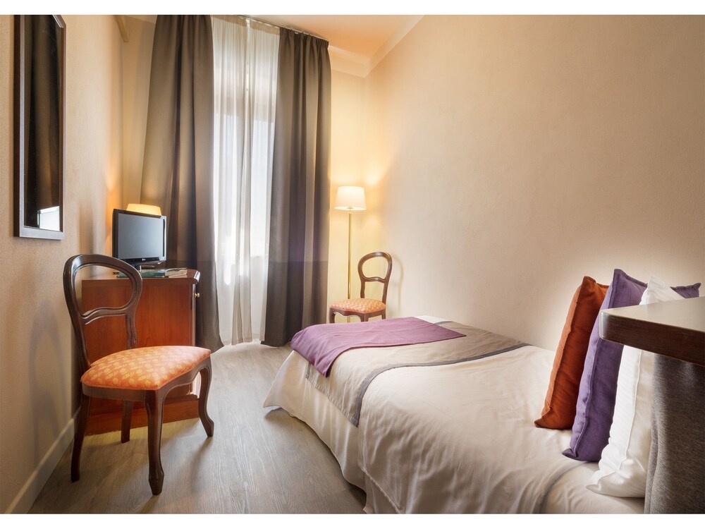 Hotel Benaco — 3