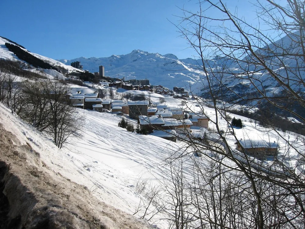 Apartment With 2 Bedrooms in Les Ménuires, With Wonderful Mountain Vie
