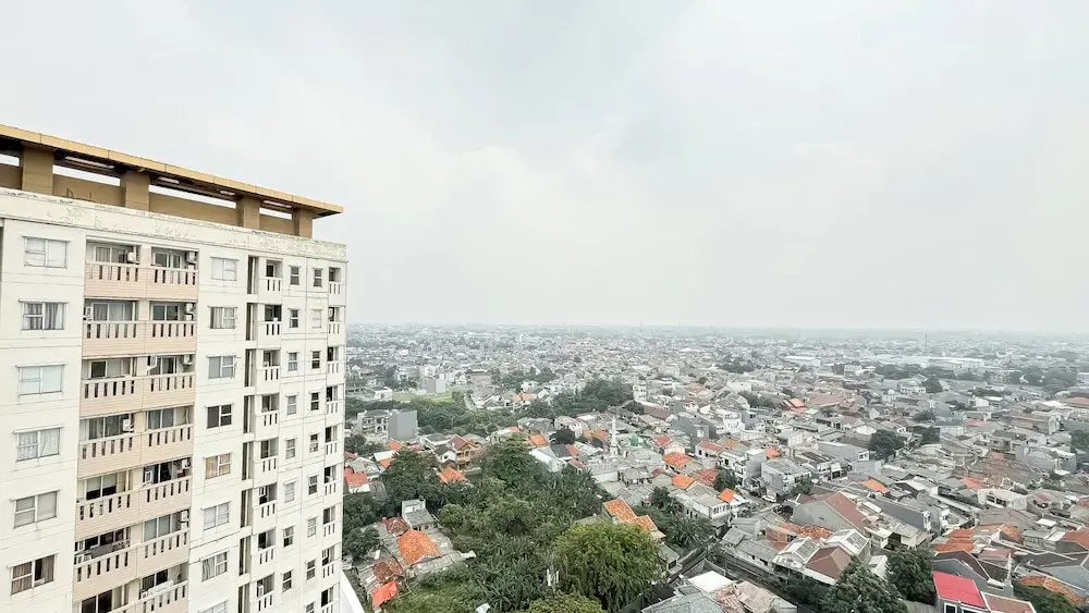 Simple Space Studio At Belmont Residence Puri Apartment
