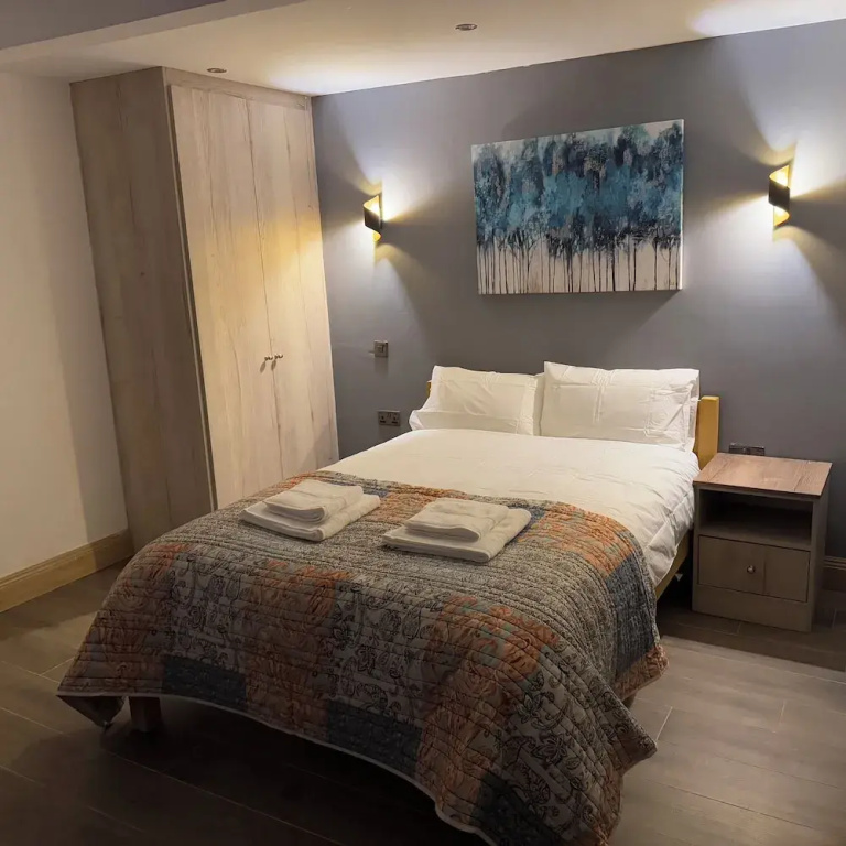 Deluxe Apartment