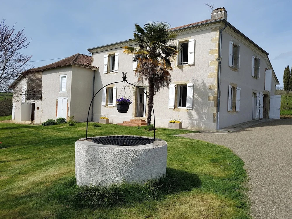 Gîte de La Gurlanne (Beautiful Renovated Farmhouse in Gers, for 6 pers