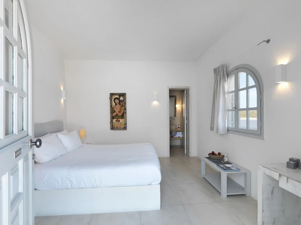 Apomero Double room (full double bed)
