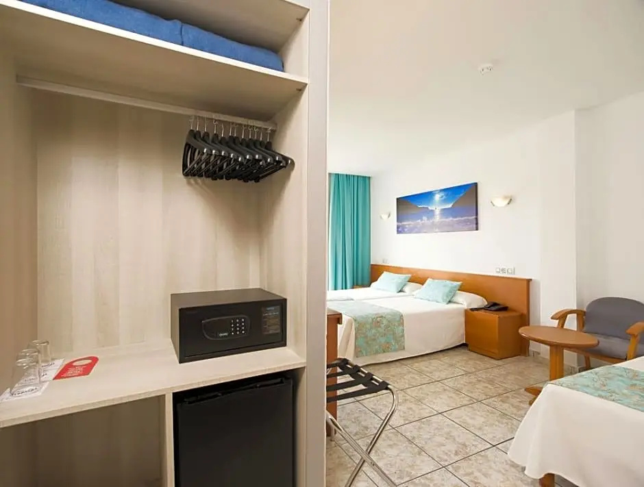 Hotel Tropical - Chambres
