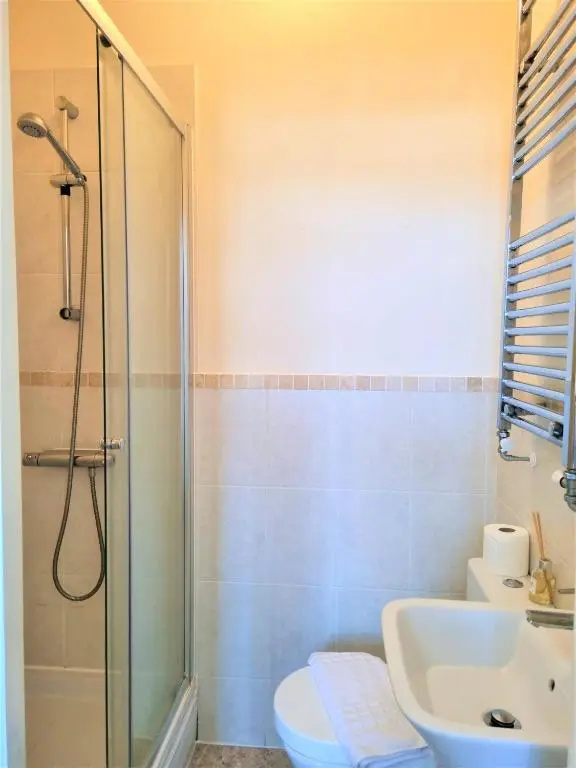 Central Apartments - Spacious 2 Beds
