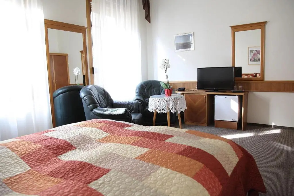 Hotel Corvinus - Chambres