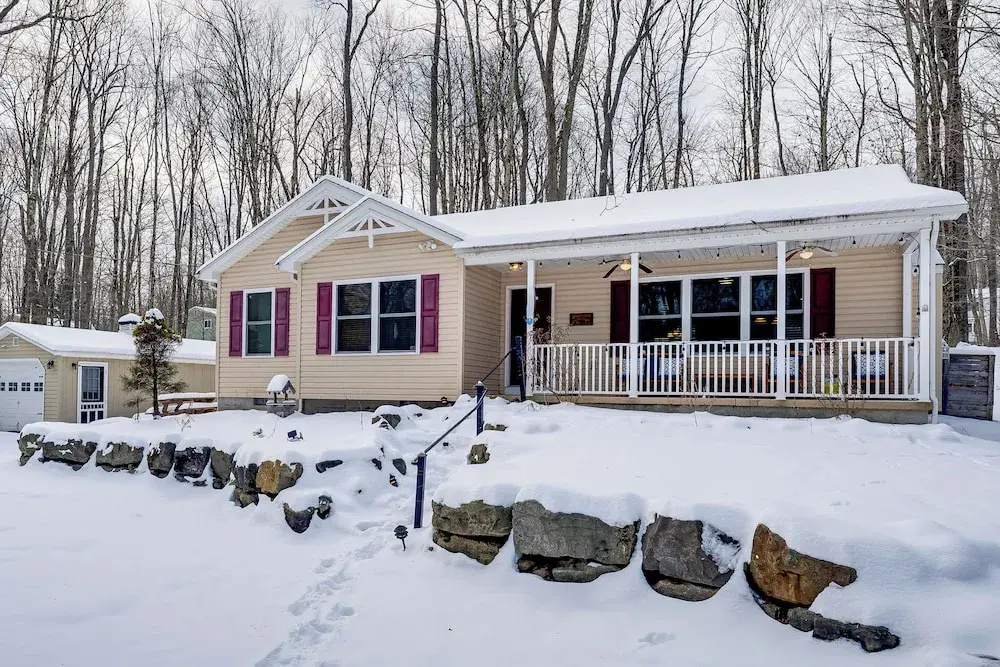 Arrowhead Lake Community Perks! Cozy Family Home