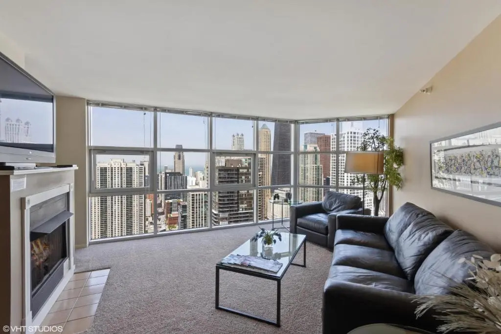 1 Bedroom Penthouse Apartment