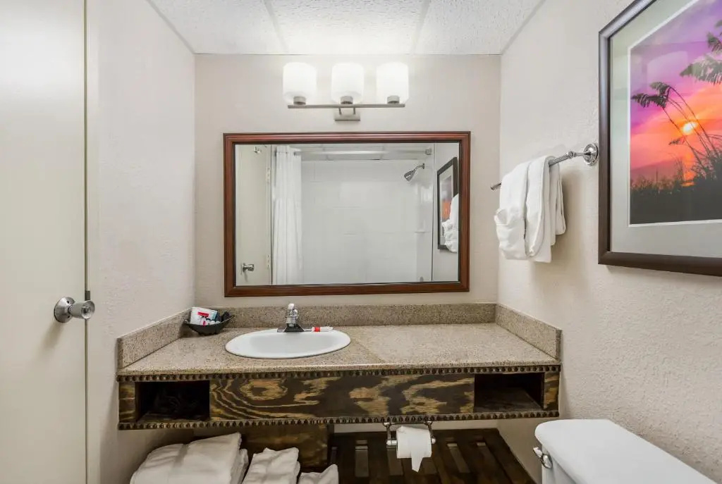 Ramada Plaza by Wyndham Nags Head Oceanfront - Chambres