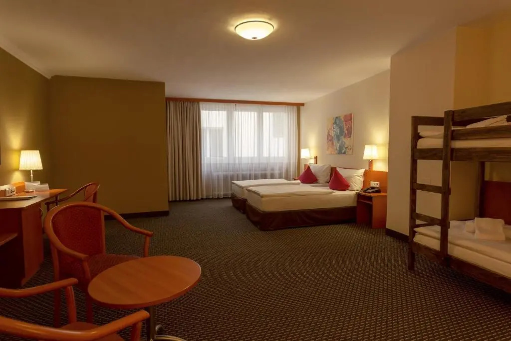 Standard Quadruple room