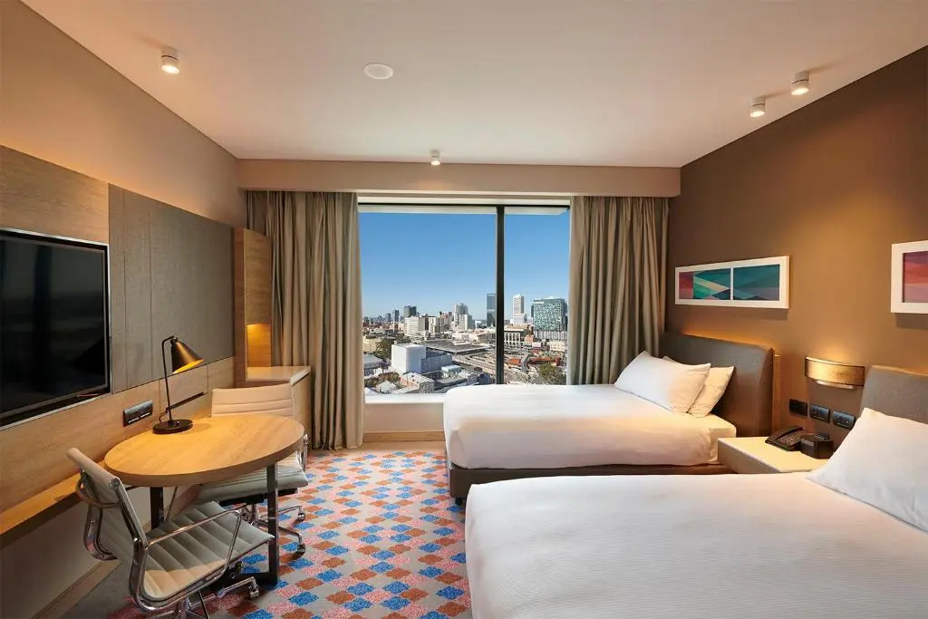 Deluxe Double HIGH FLOOR PANORAMIC VIEW room (full double bed)