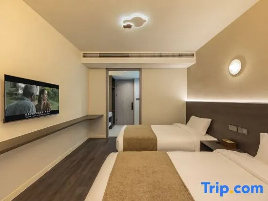 Standard room with balcony