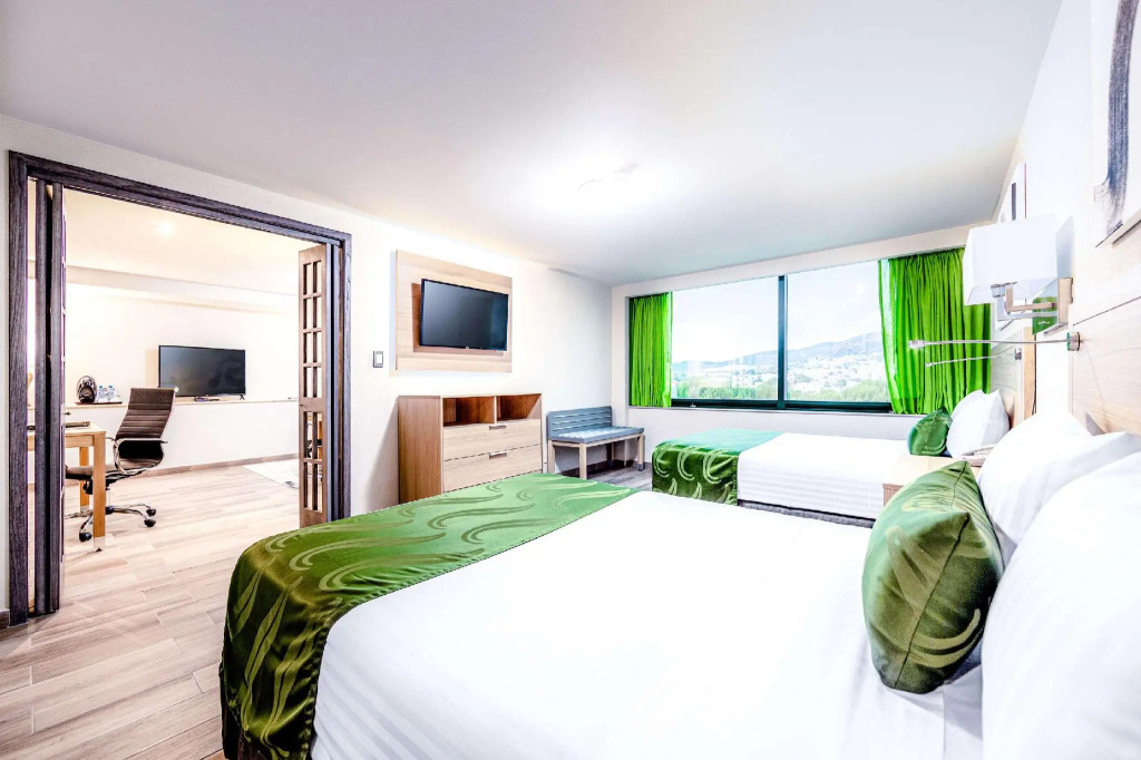 Quadruple Suite