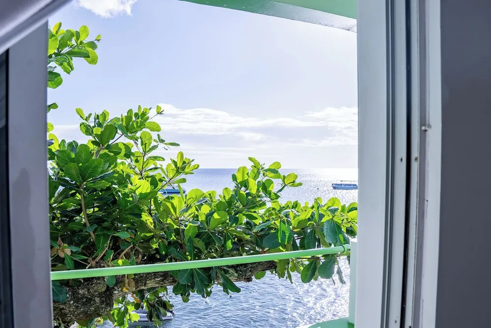 Ocean's Edge Lodge Restaurant & Bar C