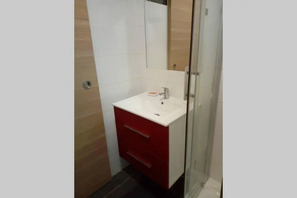 Afficher la photo 8 — Appartement 35 m2 , climatisé, à 400m des plages