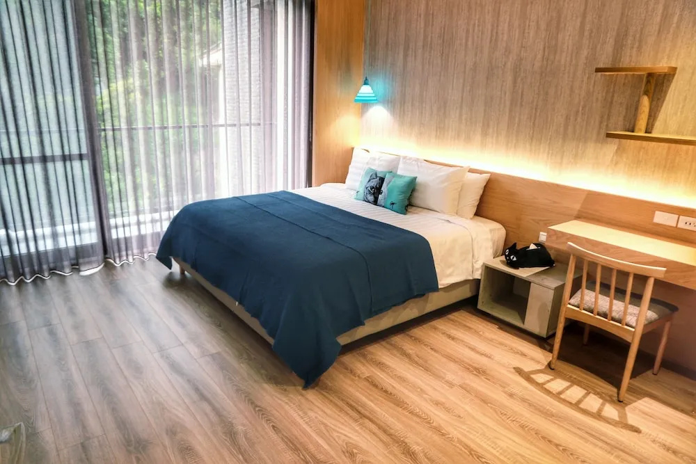 Standard Double room with land view (full double bed)