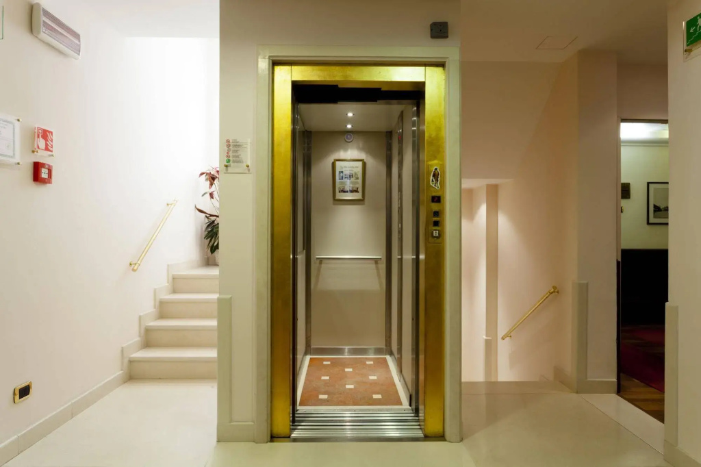Hotel photo 13