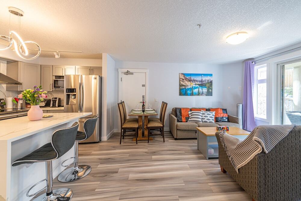 Windtower Building (Individually Owned and Operated Suites, not a Hotel) by null