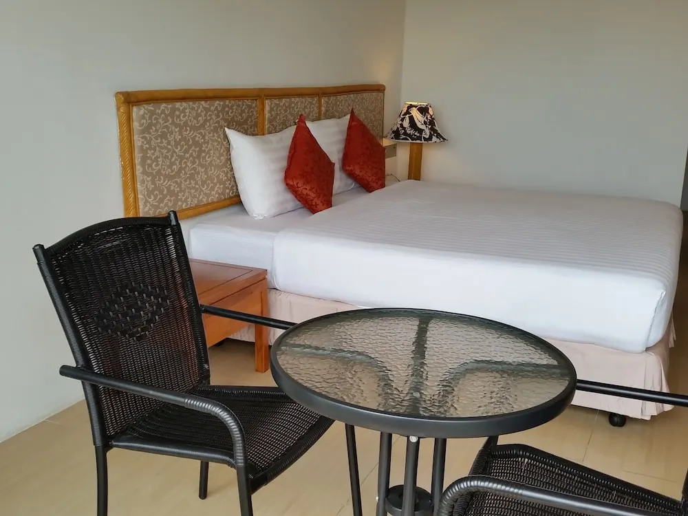 Deluxe room with garden view