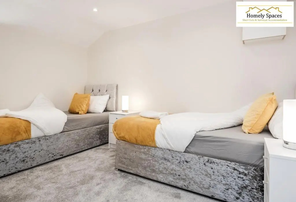 Bedford Hospital Victoria Maisonette By Homely Spaces Short Lets & Serviced Accommodation
