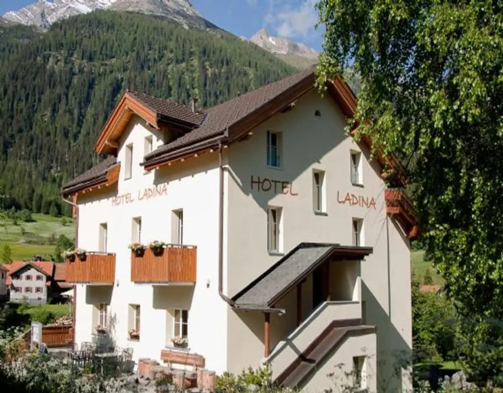 Hotel Ladina - Général