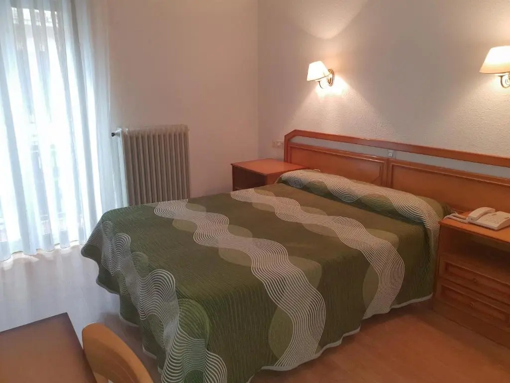 Standard Double room (full double bed)