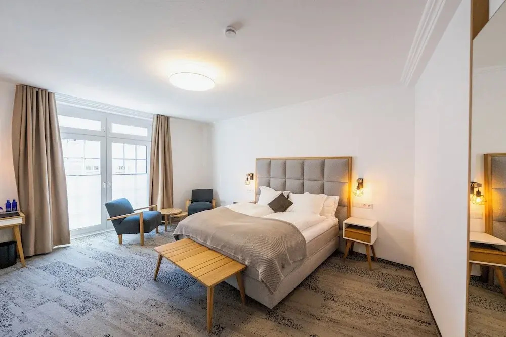 2 Bedrooms Standard Family room