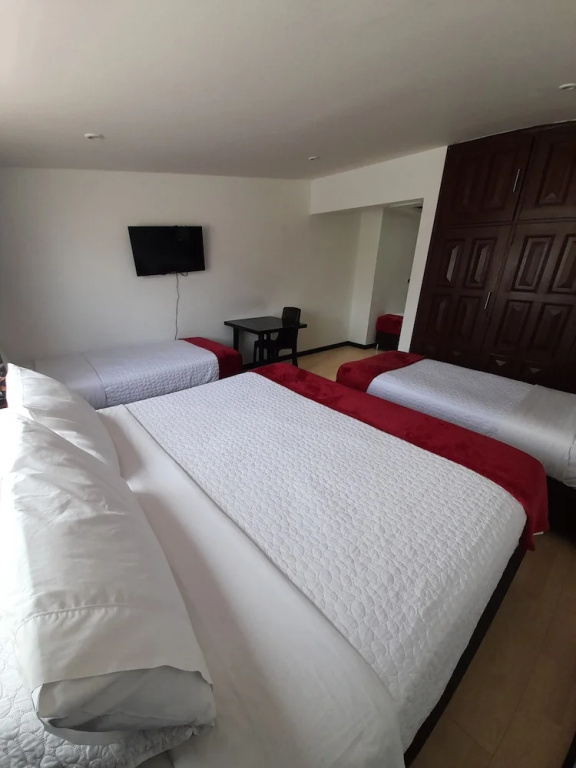 Hotel Chandelier Collection - Chambres