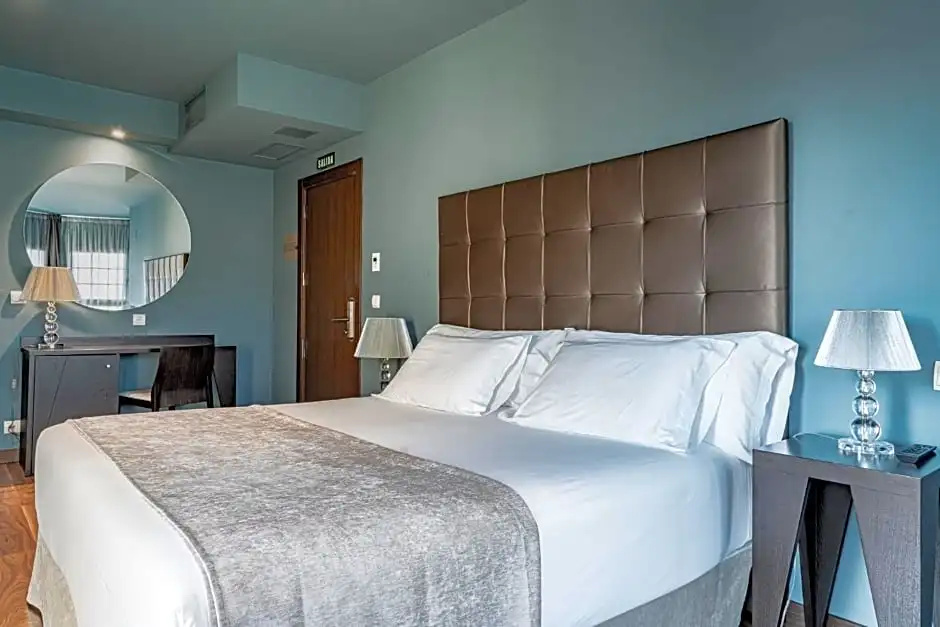 Pamplona Catedral Hotel - Chambres
