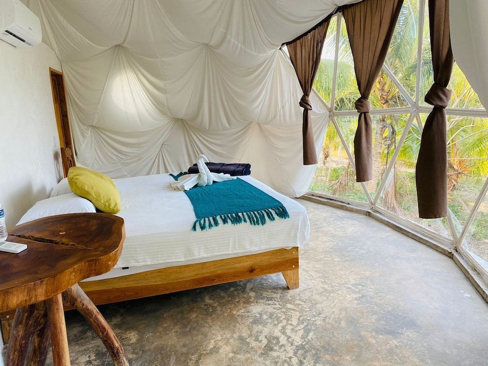 Cayuco Maya — 5