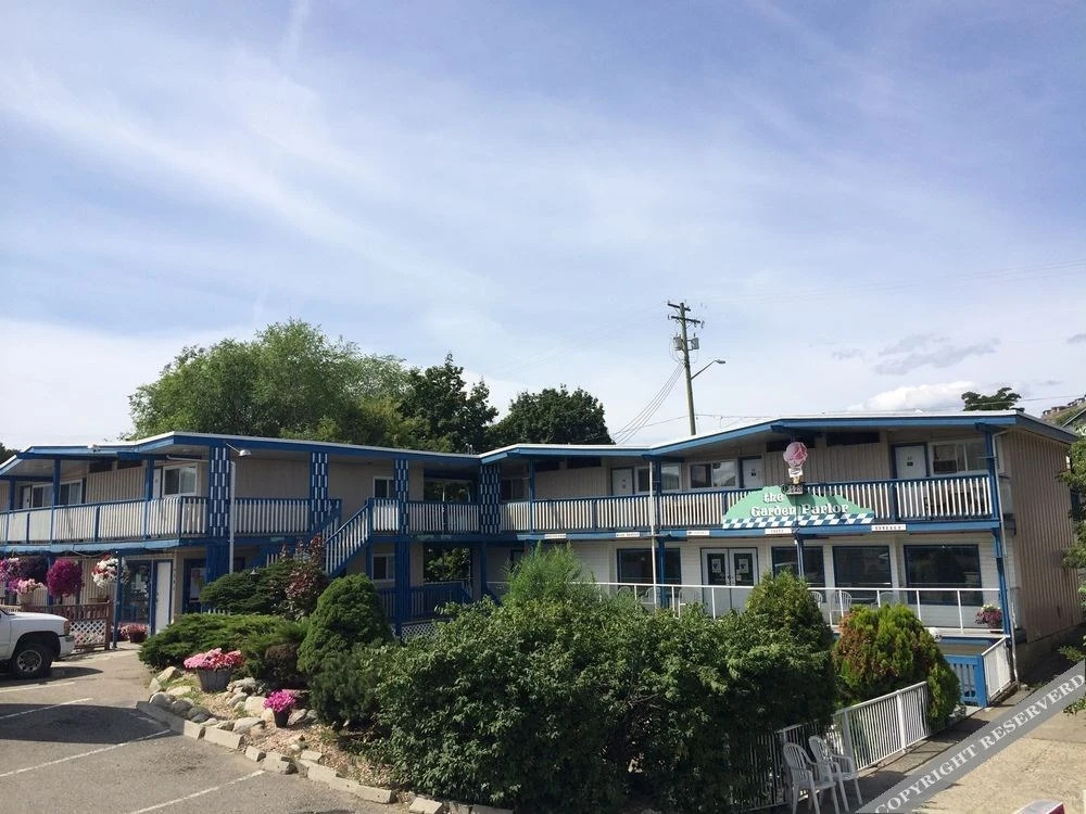 Blue Stream Motel