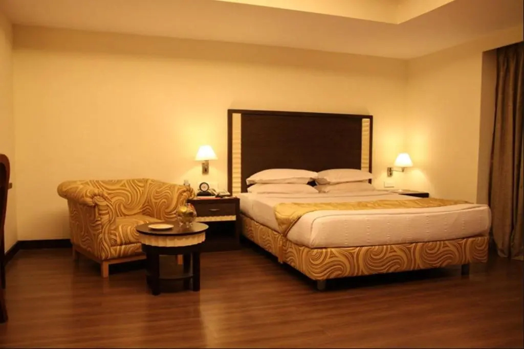 Deluxe Double room (full double bed)
