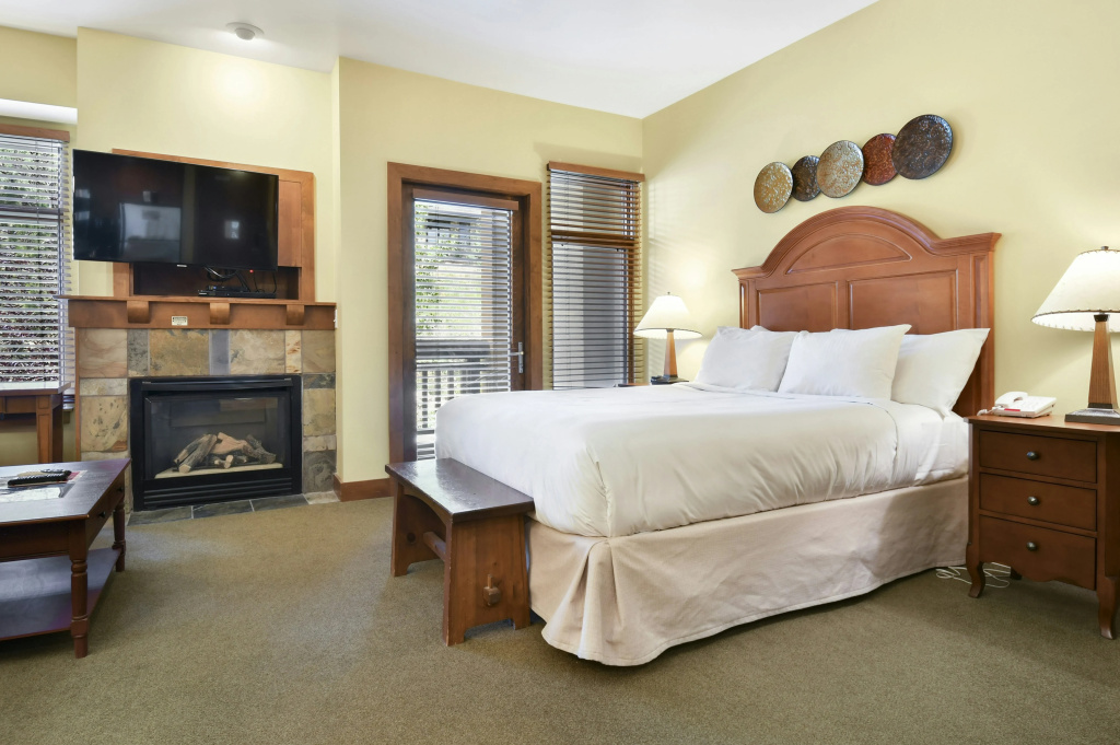 Sundial Lodge — 4