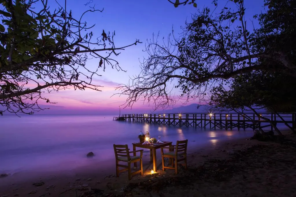 Beach & Waterfront