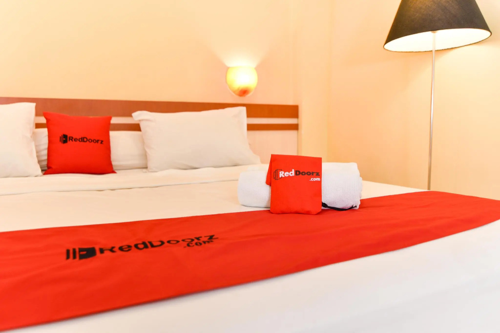 RedDoorz Plus near Mall Bali Galeria 2 — фото