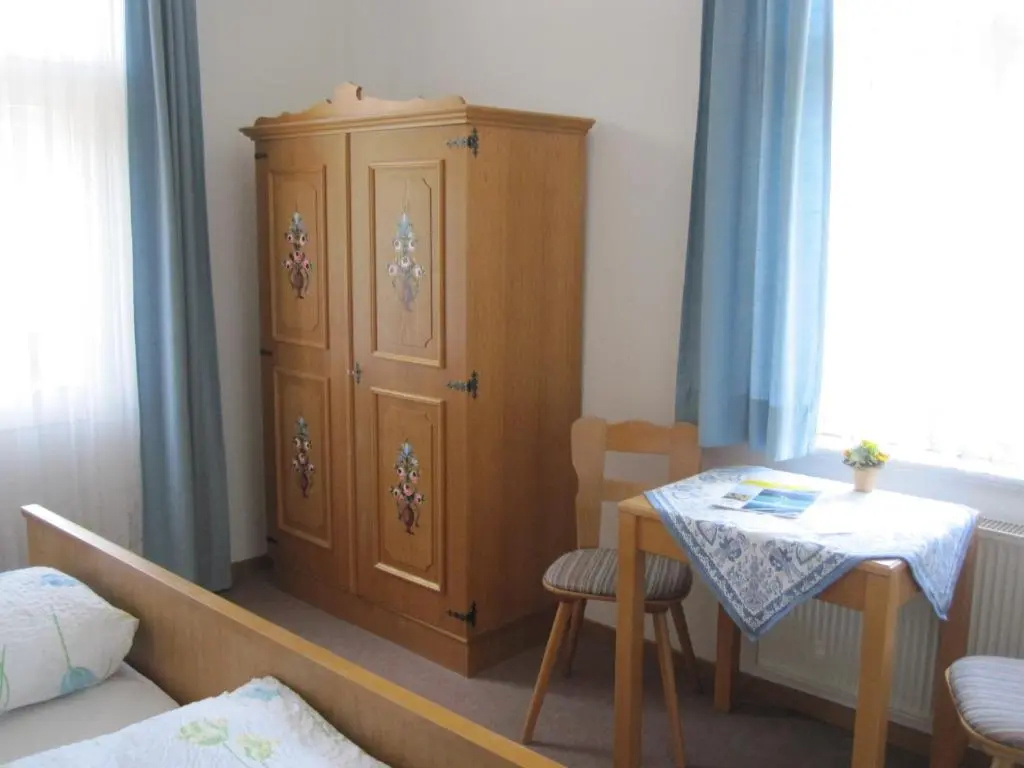 2 Bedrooms Standard Family room