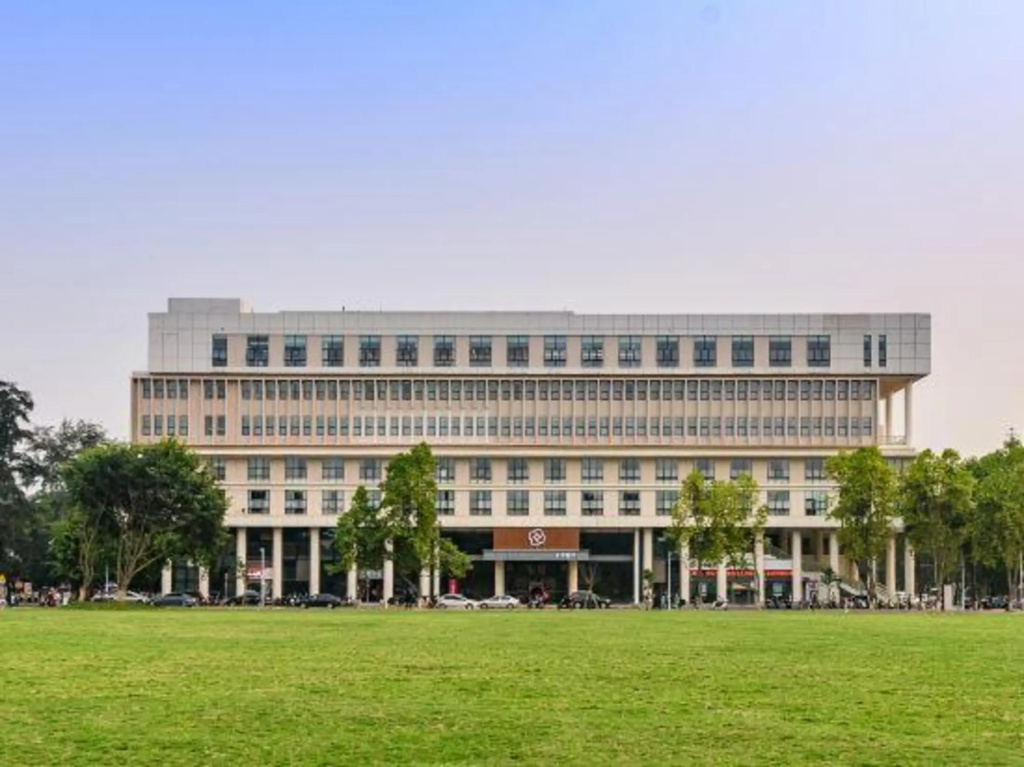 Guangxi University Hui Cui Lou Hotel