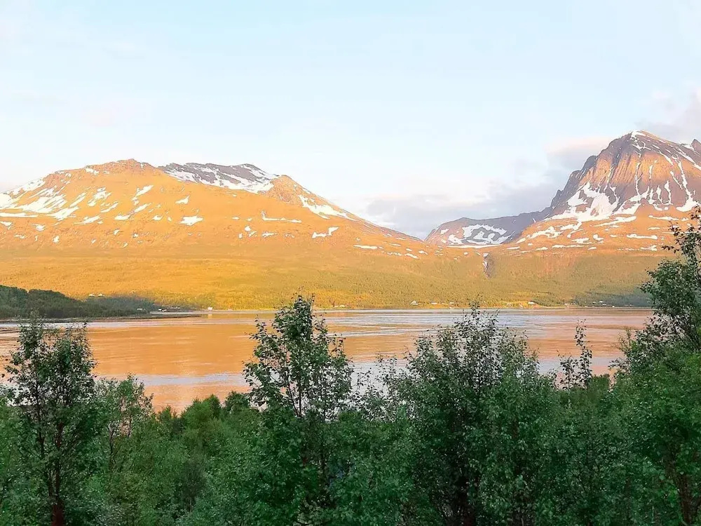 5 Person Holiday Home in Straumsbukta-by Traum