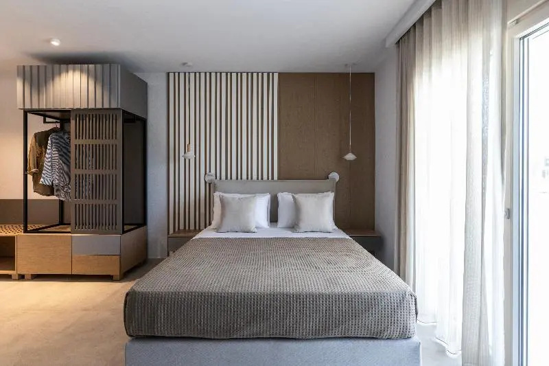 Superior Double room with balcony (full double bed)