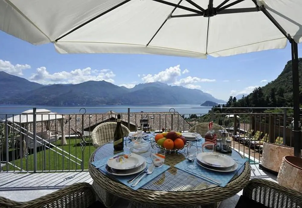 4 Bedrooms Grand Family Villa