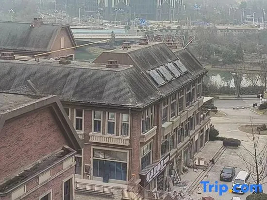 IU Hotel (Gui'an High-speed Railway Station Dakecheng Subway Station)