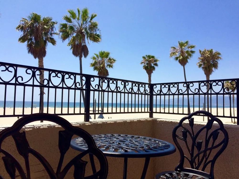 Beach & Waterfront