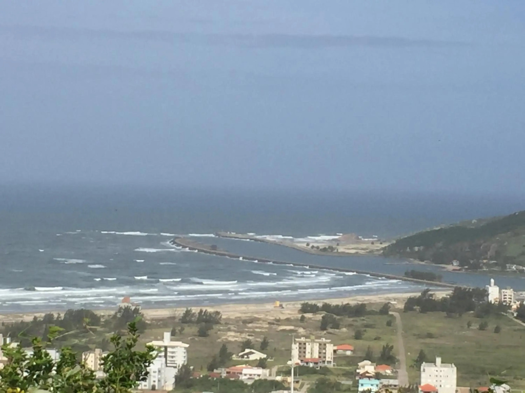 Apartamento 3 Dorm., O Quintal É A Praia E Molhes