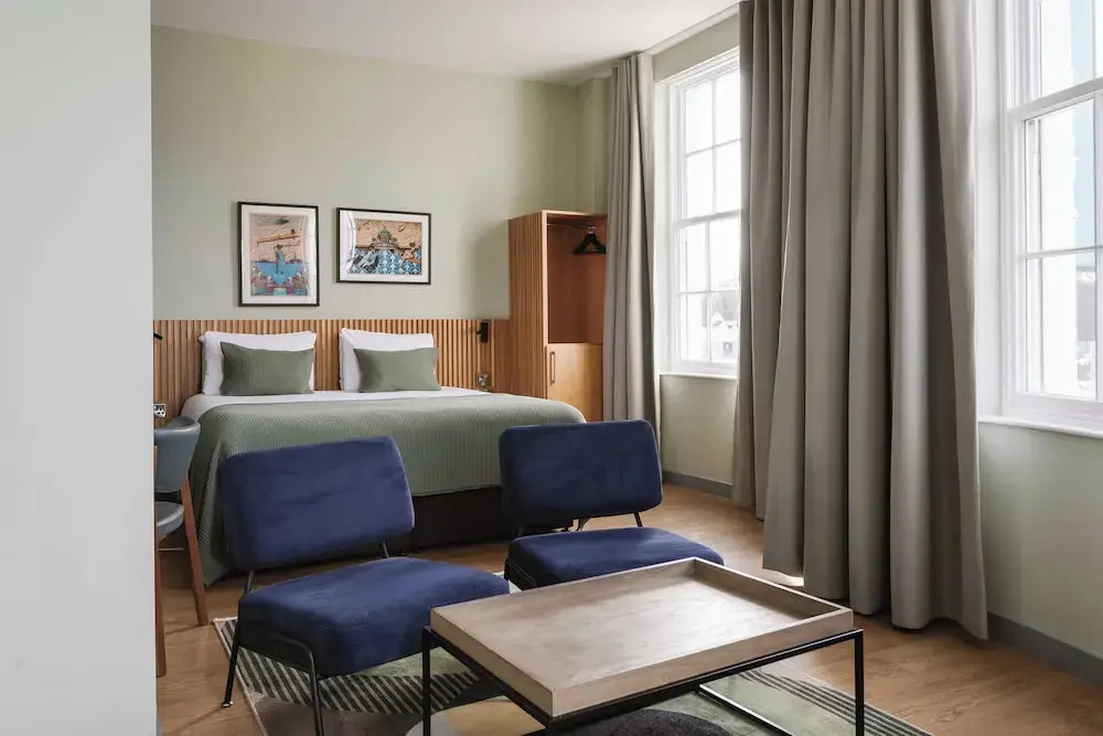 Comfort room