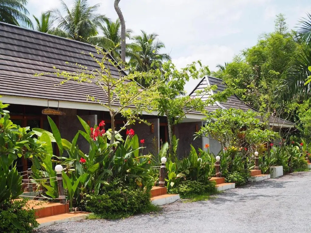 Ruean Thai Nai Bang by Pansak Resort - Chambres